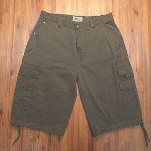 Men's Cargo Shorts in Olive